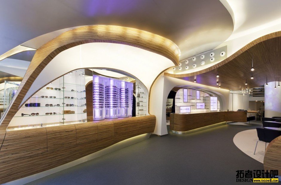 Hofstede-Optiek-Showcase-Interior-Design.jpg
