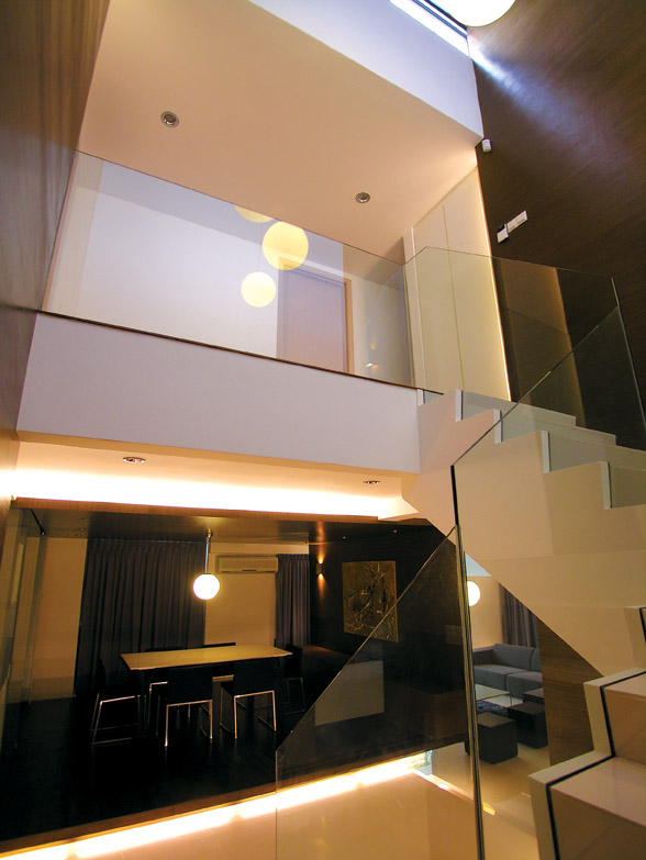 stairs & dining.jpg