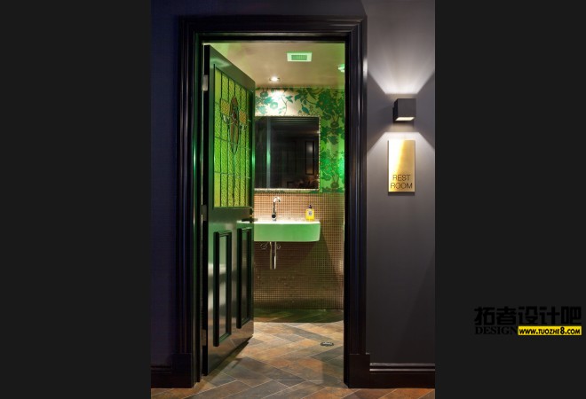 248246-balfour-bathroom-20x30cm.jpg