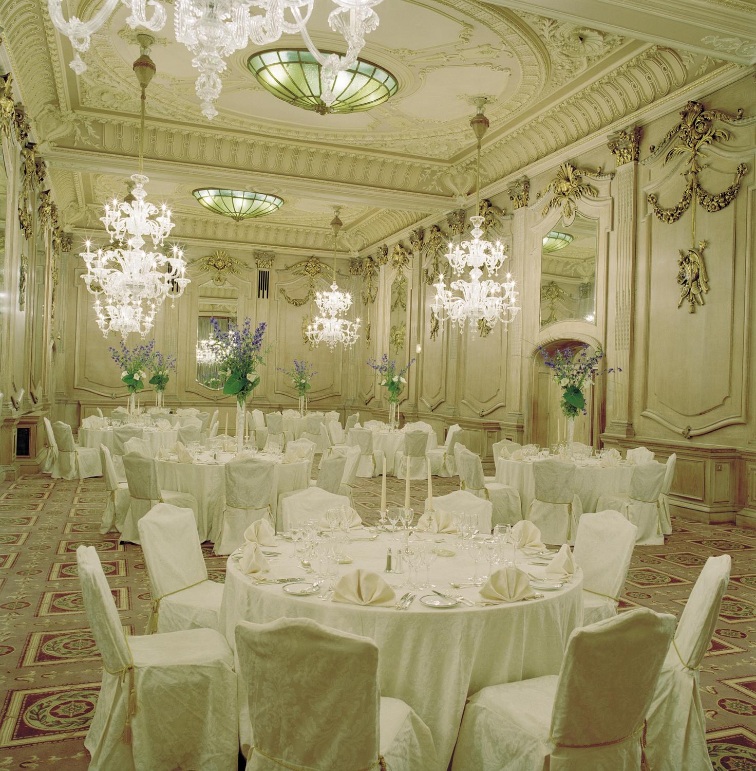 Le Meridien Piccadilly—The Oak Room - Banqueting - 14mb - 8.5in x 8.6in @ 300d.jpg