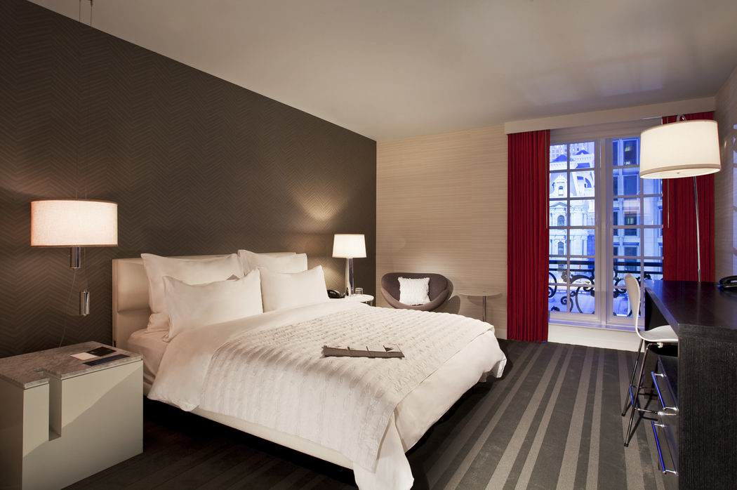 12)Le Meridien PhiladelphiaKing Room Ĕz.jpg