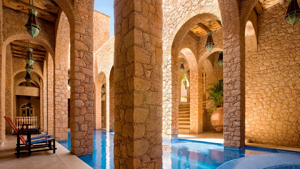 005569-13-spa-pool.jpg