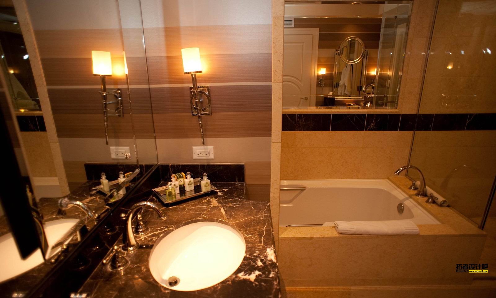 bathroom-palazzo-luxury-suite-palazzo-resort-hotel-casino-v201301-1600.jpg