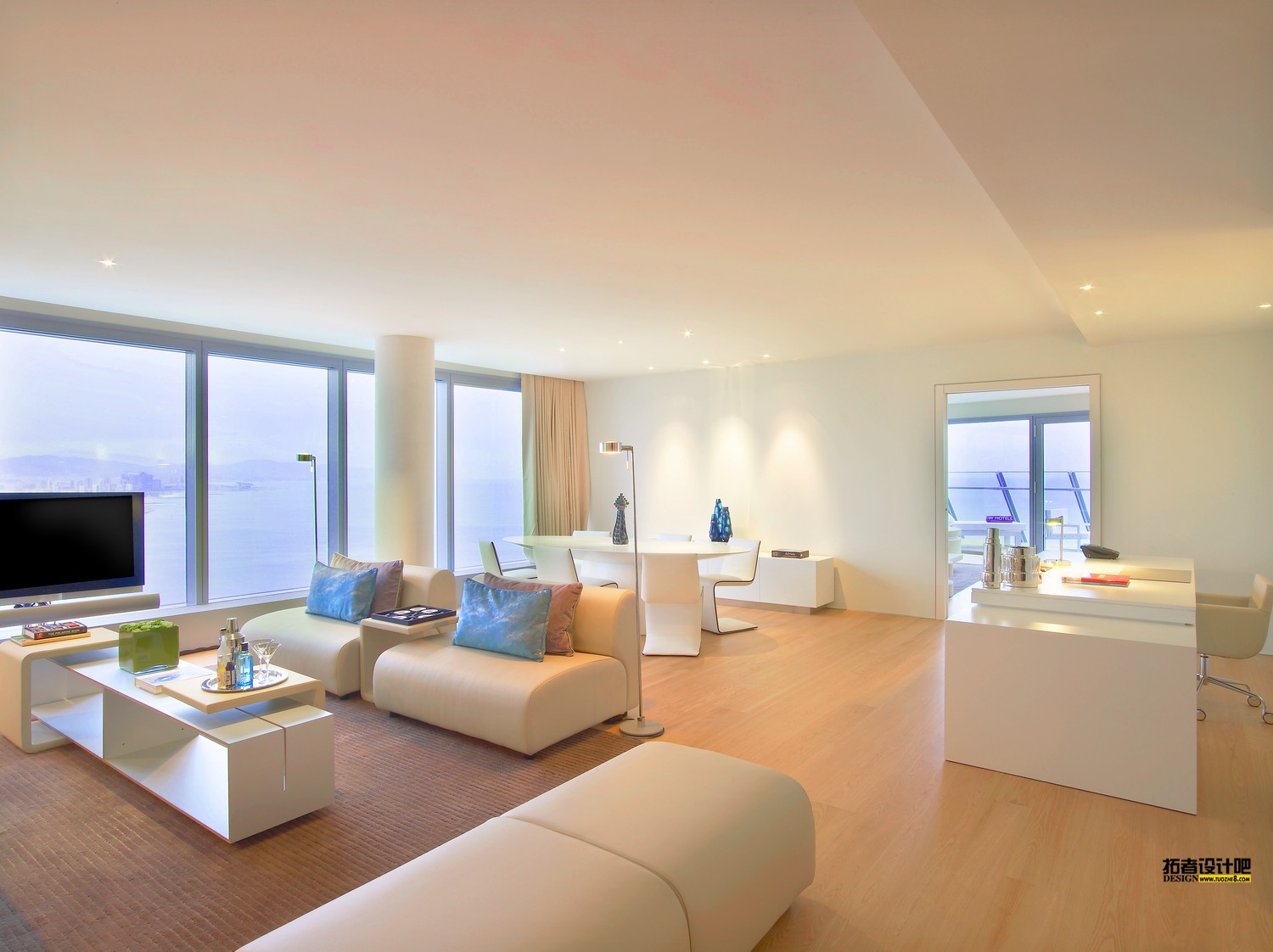 13)W BarcelonaWOW Suite Living Room Ĕz.jpg