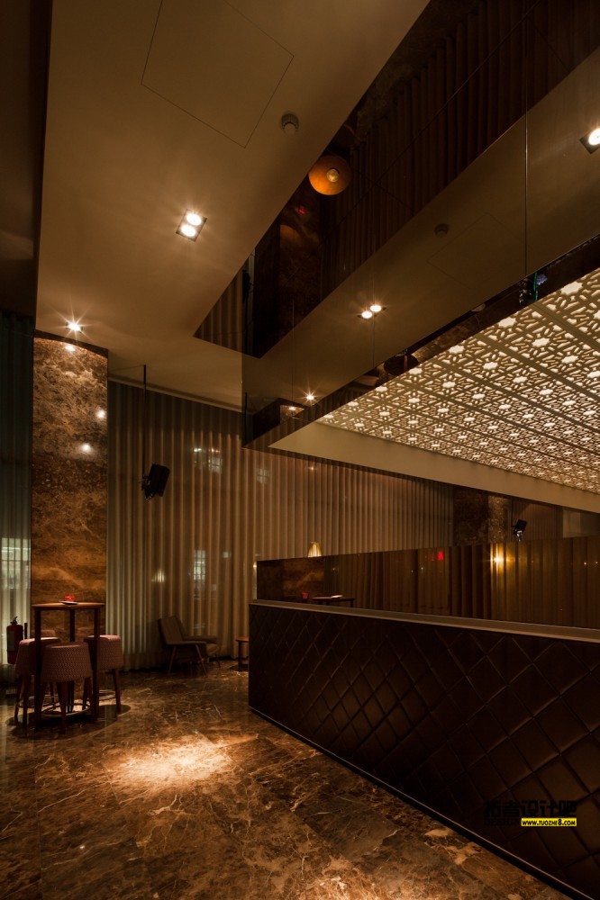 51433104b3fc4b1338000048_bozen-bar-central-arquitectos_jm_ca_barbozen_025-666x1000.jpg