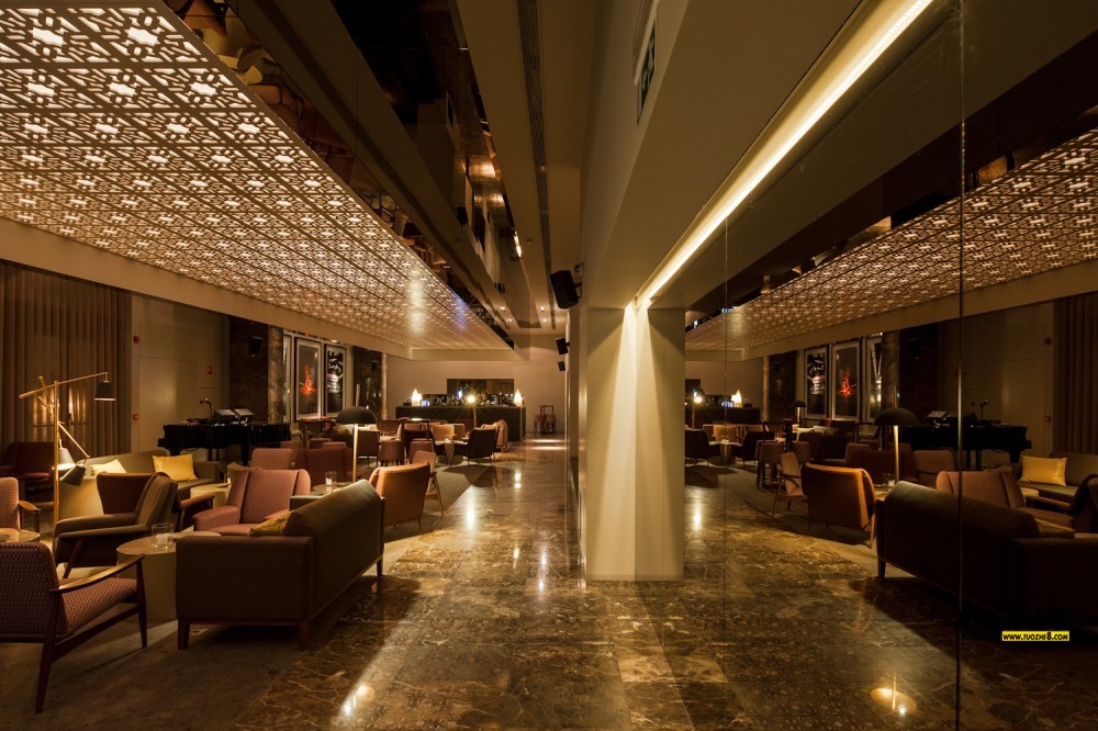 514330c0b3fc4b2f1d00003e_bozen-bar-central-arquitectos_jm_ca_barbozen_013-1000x666.jpg