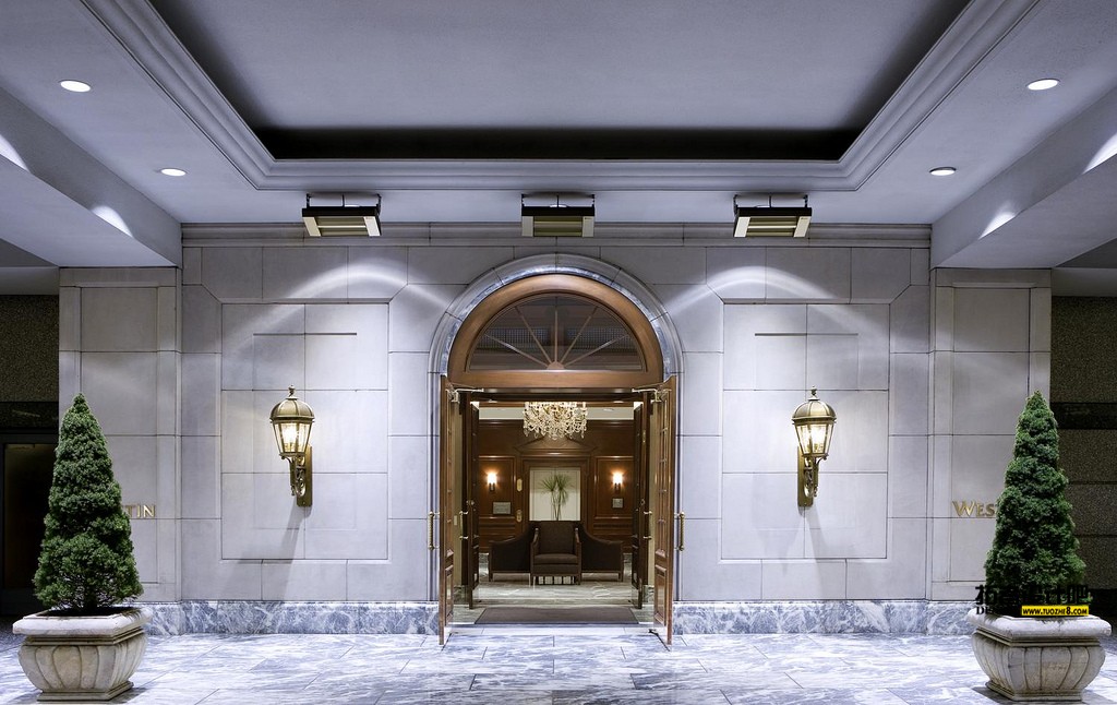 1)The Westin PhiladelphiaLower Lobby Entrance Ĕz.jpg