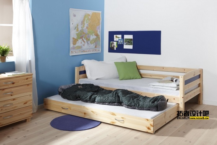 boys-basic-trundle-bed-room-design-blue-700x466.jpeg
