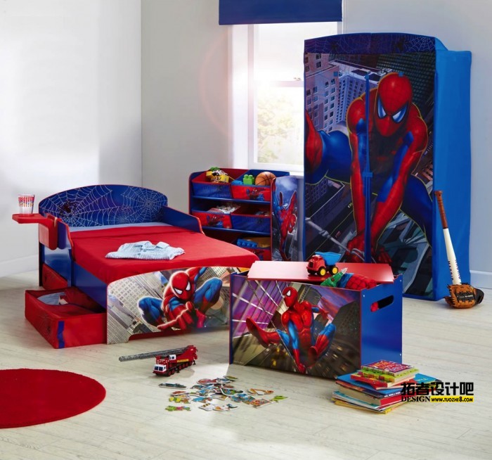 boys-room-spiderman-theme-bed-and-cupboard-700x654.jpeg