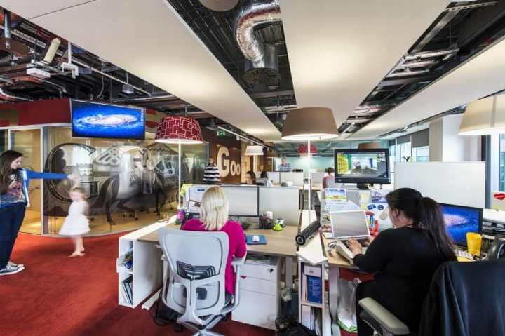 Google Ireland office by Camenzind Evolution Dublin 18 Google Ireland office by .jpg