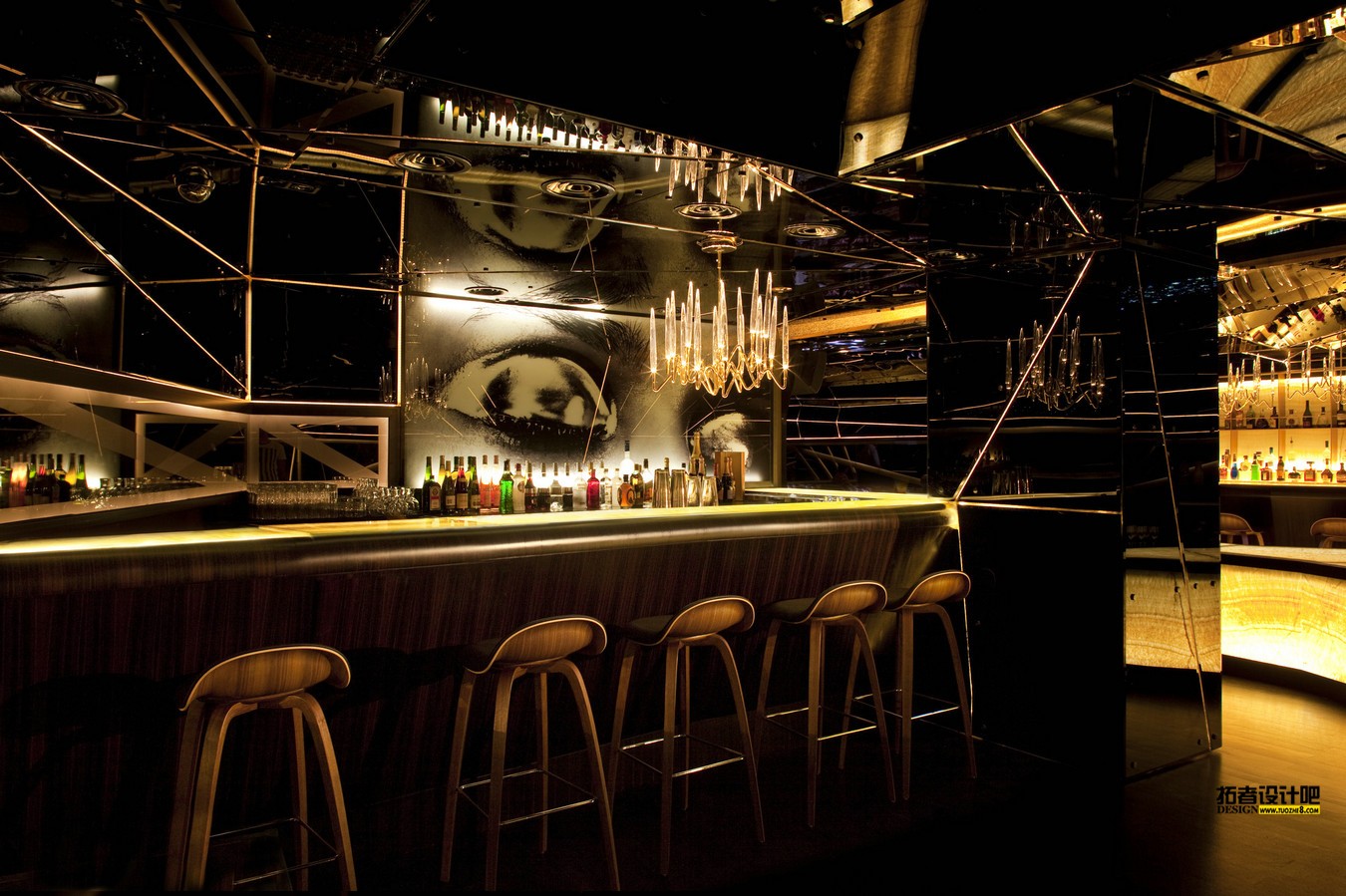@MT-BBS_51caefe8b3fc4b687f000004_alegra-mr-important-design_dow_alegra_shots_bar.jpg