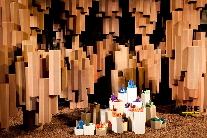 Corrugated-Cardboard-Pavilion-by-Miguel-Arraiz-Garcia-David-Moreno-Terron-Valenc.jpg