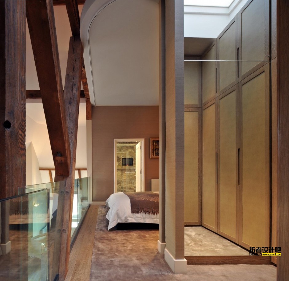 @MT-BBS_St-Pancras-Penthouse-Apartment-London-11.jpg