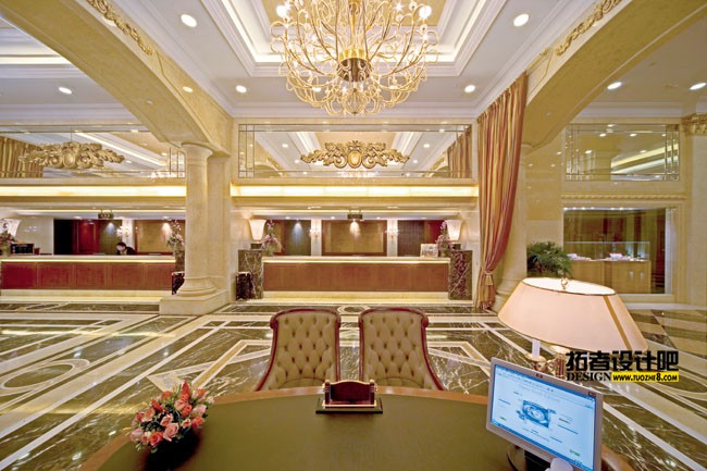 Grand Emperor Hotel (Lobby)-04.jpg