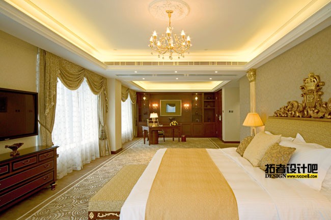 Grand Emperor Hotel (President Suite)-02.jpg