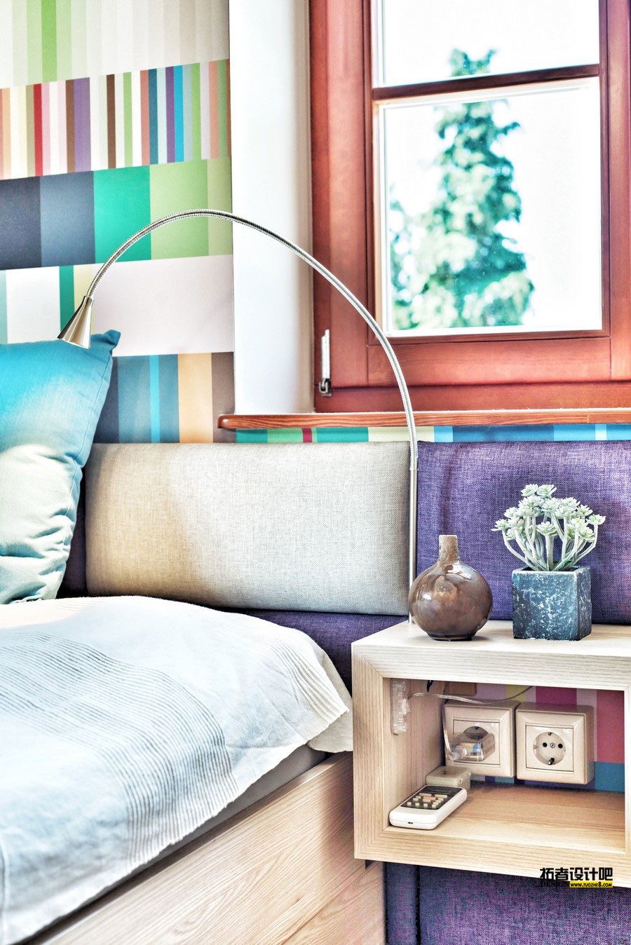 Vibrant-Apartment-in-Budapest-02 (11).jpg