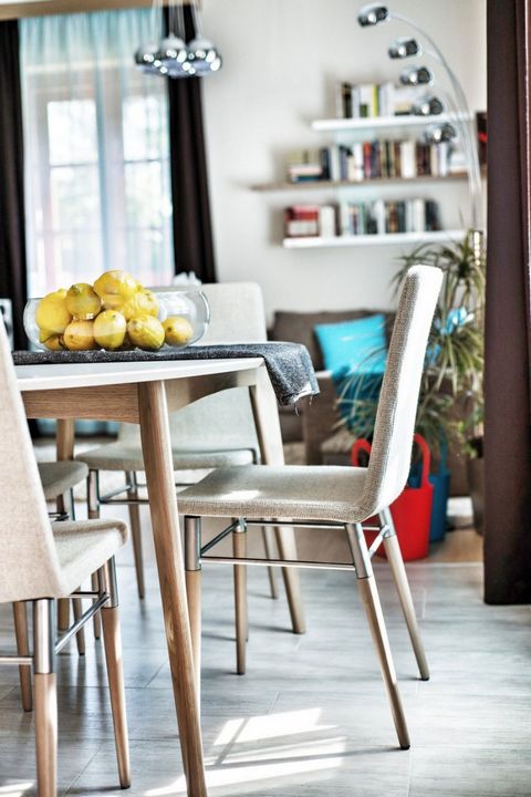 Vibrant-Apartment-in-Budapest-06-800x1198.jpg