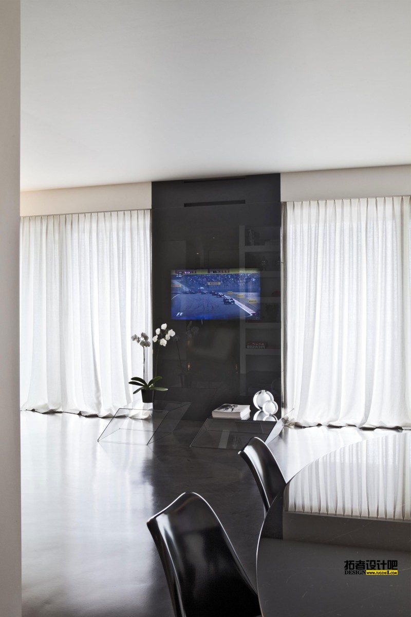 Renovation-of-a-Private-Home-12-800x1200.jpg