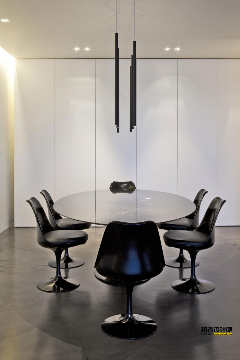 Renovation-of-a-Private-Home-11-800x1200.jpg