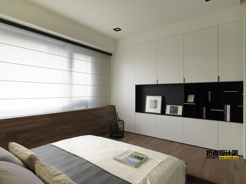 215744tvs4nvo9sk8nomko.jpg