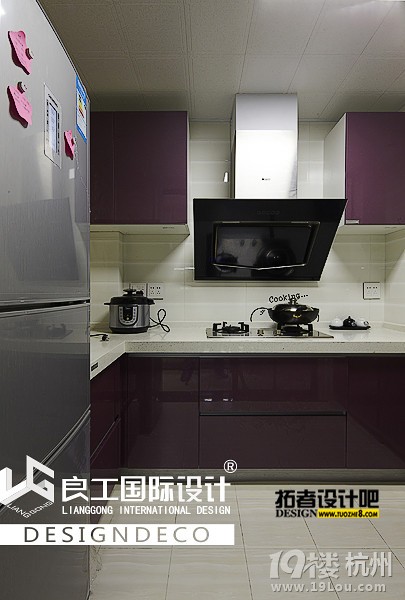 middle_405x600-154907_12961384588147310_8ccd28bc4d214ee2fff82fb221187f75.jpg