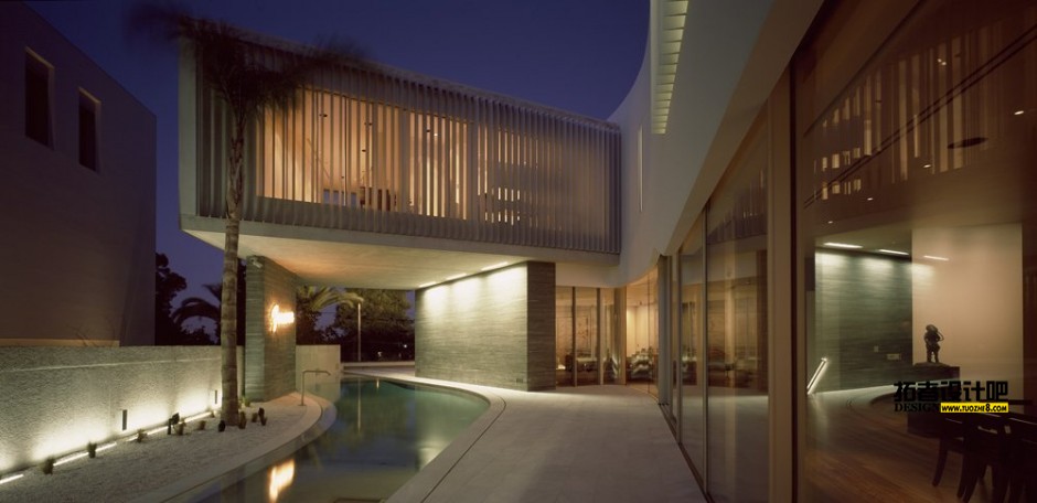 the-psychiko-house-by-divercity-architects-06.jpg