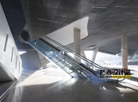 dezeen_Perot-Museum-of-Nature-and-Science-by-Morphosis_3.jpg