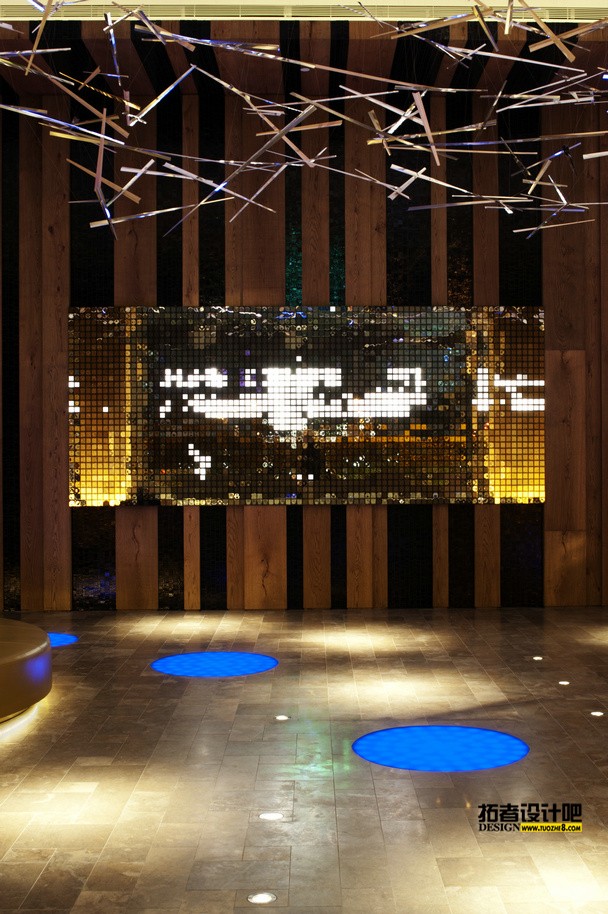 W Taipei_u2014Artwork at Entrance.jpg