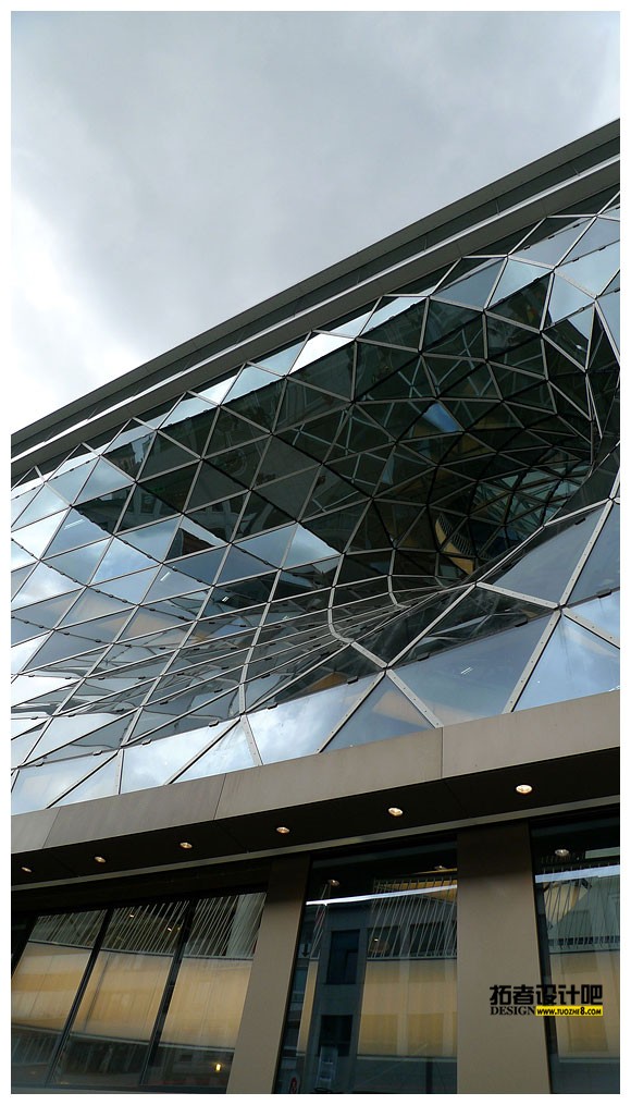 Fuksas-MyZeil_09.jpg