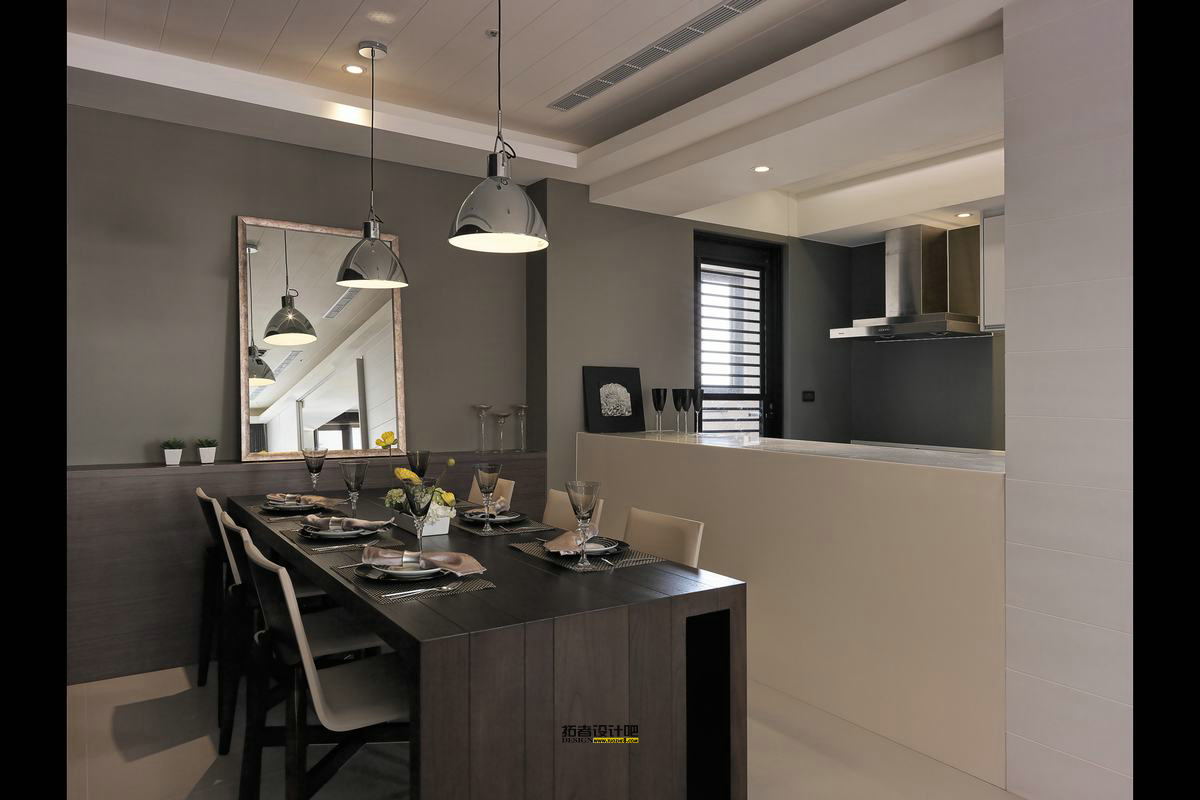 designer04_24_10.jpg