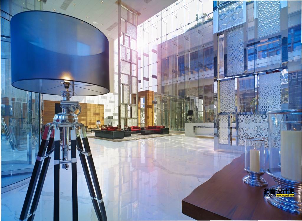 С 51550485-H1-LOBBY_100_1_Panorama.jpg