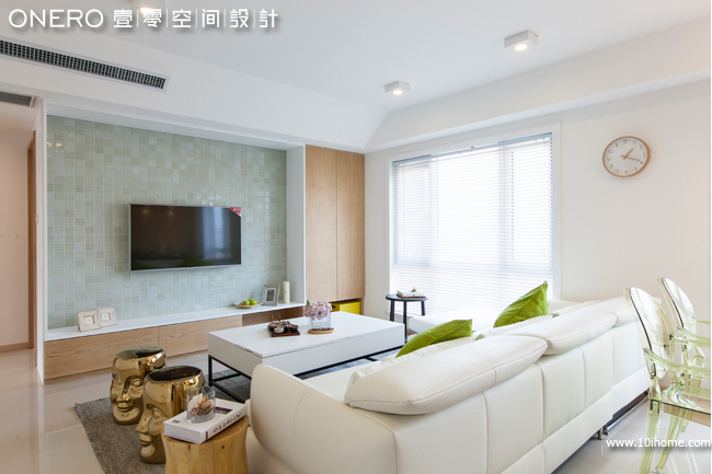 1-141005164Z61J.jpg
