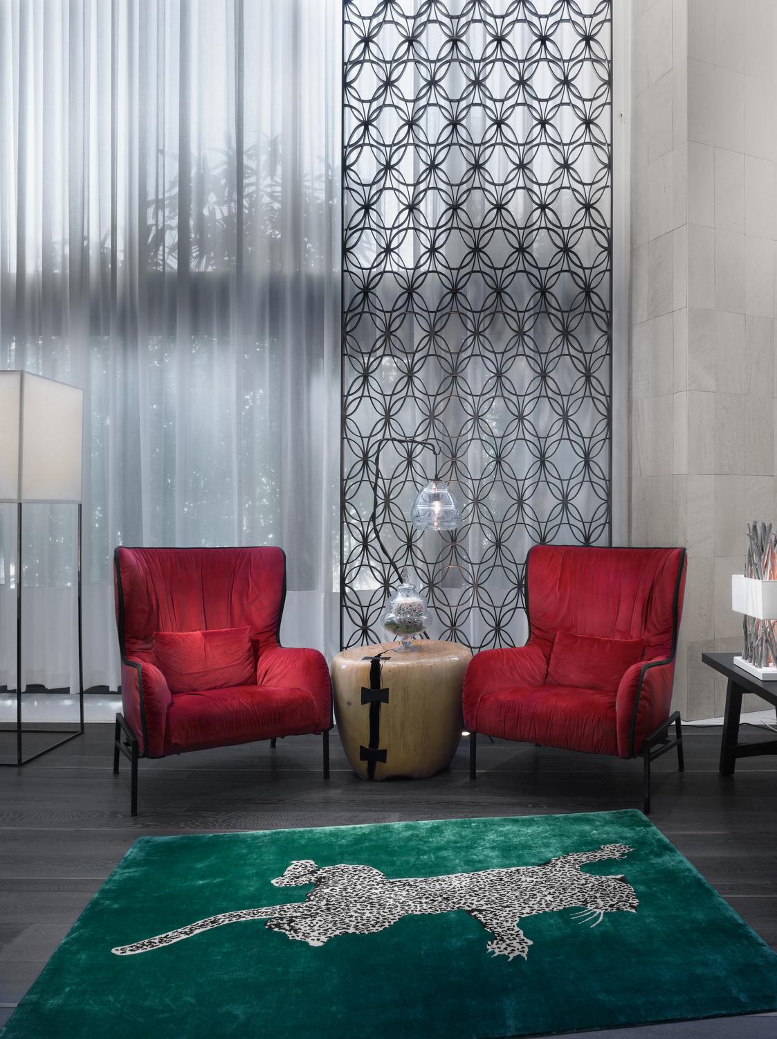 18)W South BeachLobby Sitting Area Ĕz.jpg