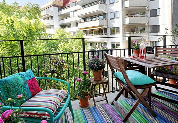 Striped-textiles-on-a-small-balcony.jpg