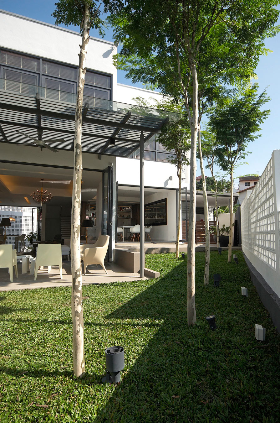 hillside-05.jpg