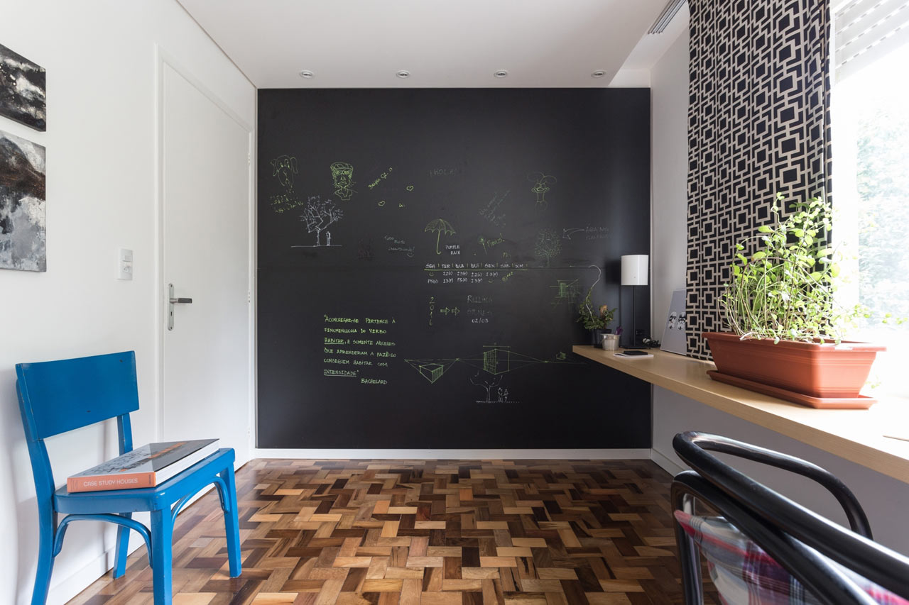 Renata-Ramos-Humaita-Apartment-13.jpg