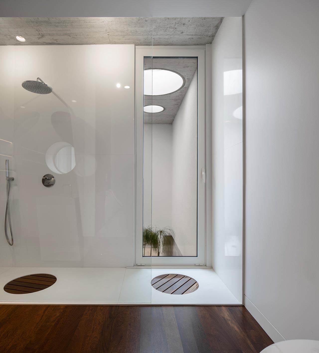 f4_casal_dos_claros_leiria_portugal_contaminar_arquitectos_photo_fernando_guerra.jpg