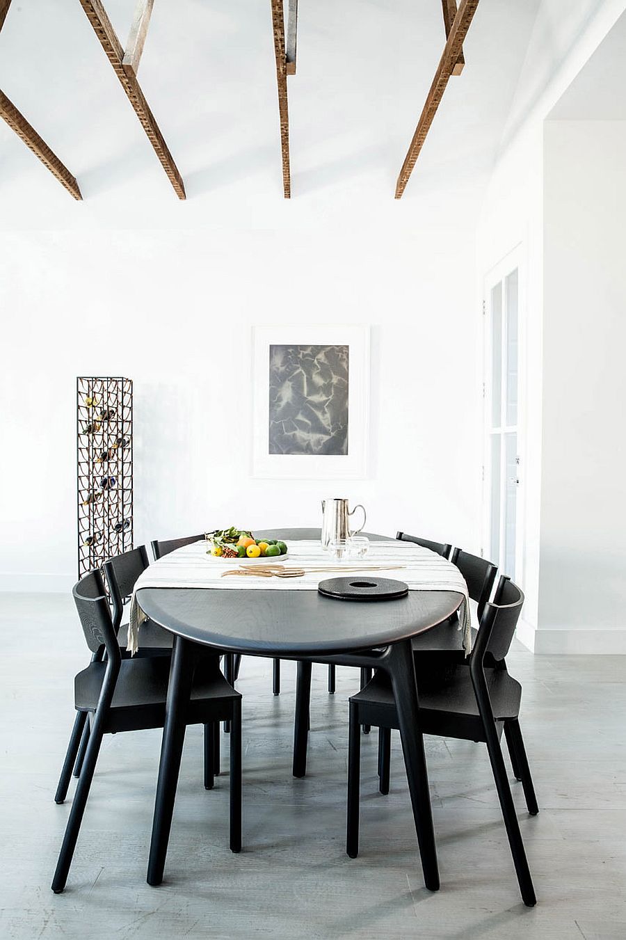 Stackable-dining-table-chairs-offer-a-versatile-decorating-arrangement-inside-th.jpg