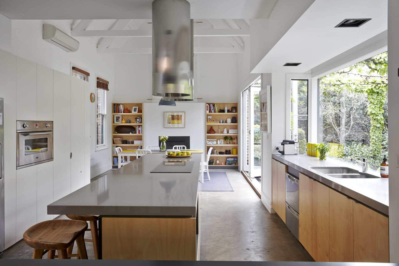 017-Walker-House-by-Andrew-Maynard-Architects.jpg