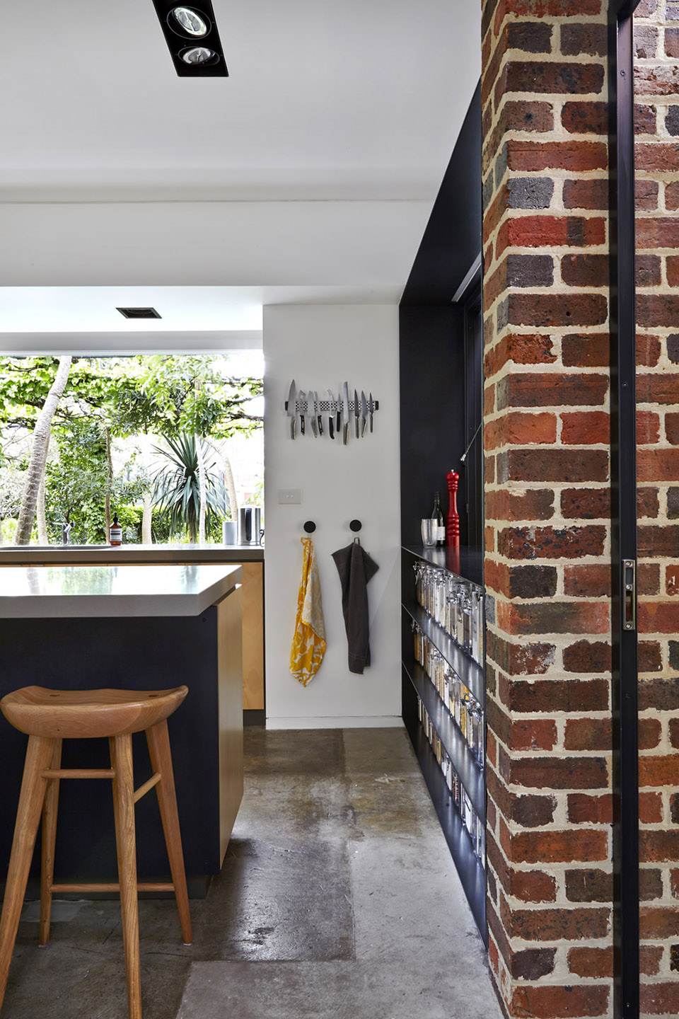 020-Walker-House-by-Andrew-Maynard-Architects.jpg