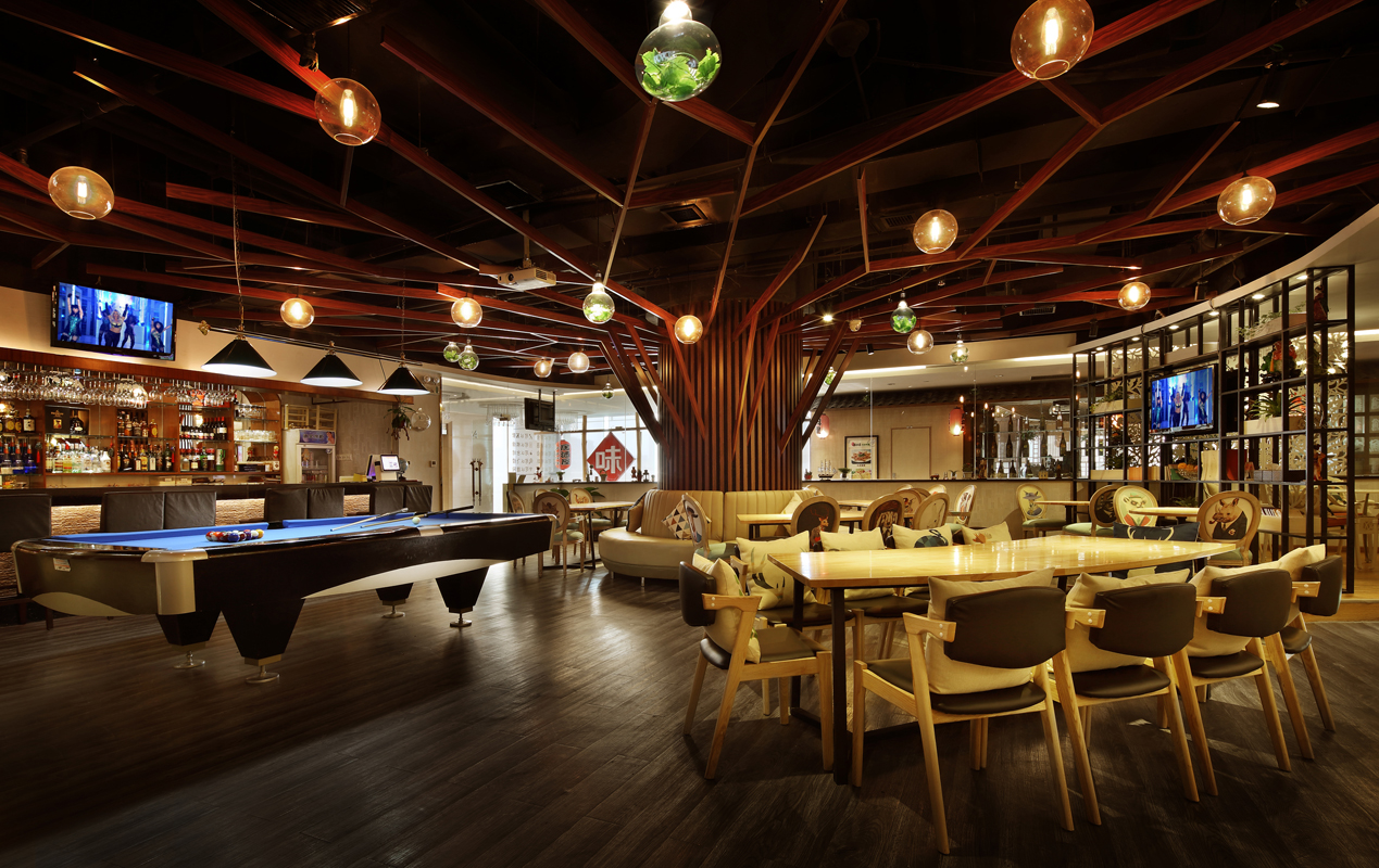 文华权作品--深圳百合酒店音乐吧