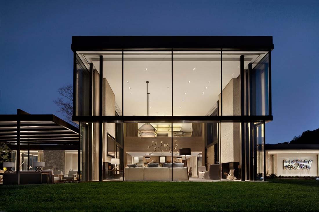 Modern-Farmhouse-Style-Meyer-Davis-Studio-01-1-Kindesign.jpg