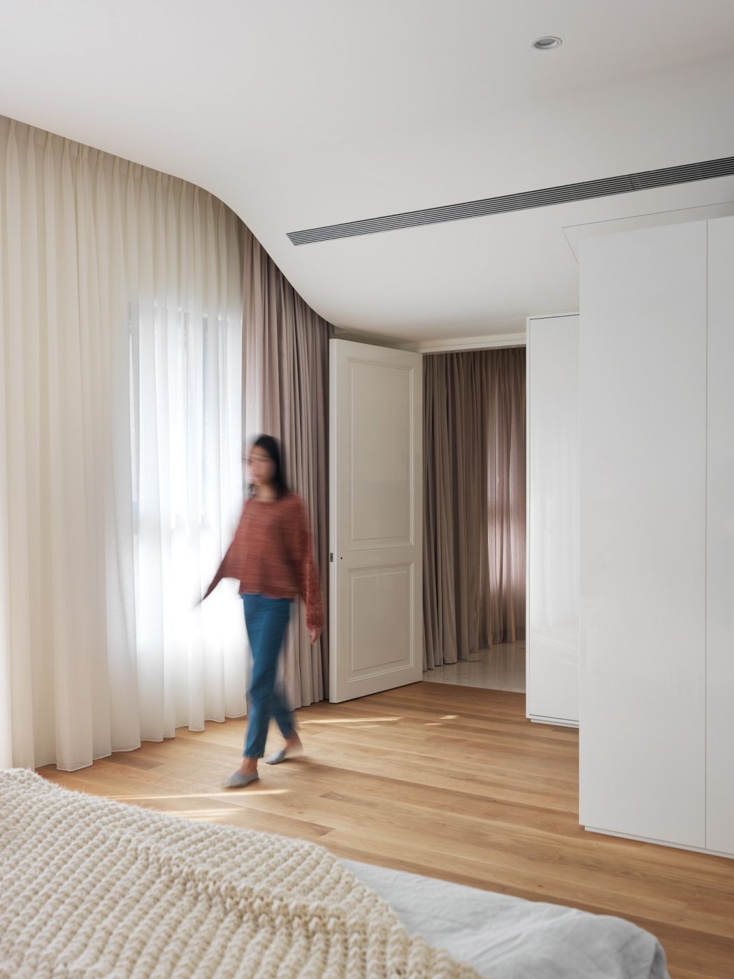 005-residence-h-by-kc-design-studio-1050x1400.jpg