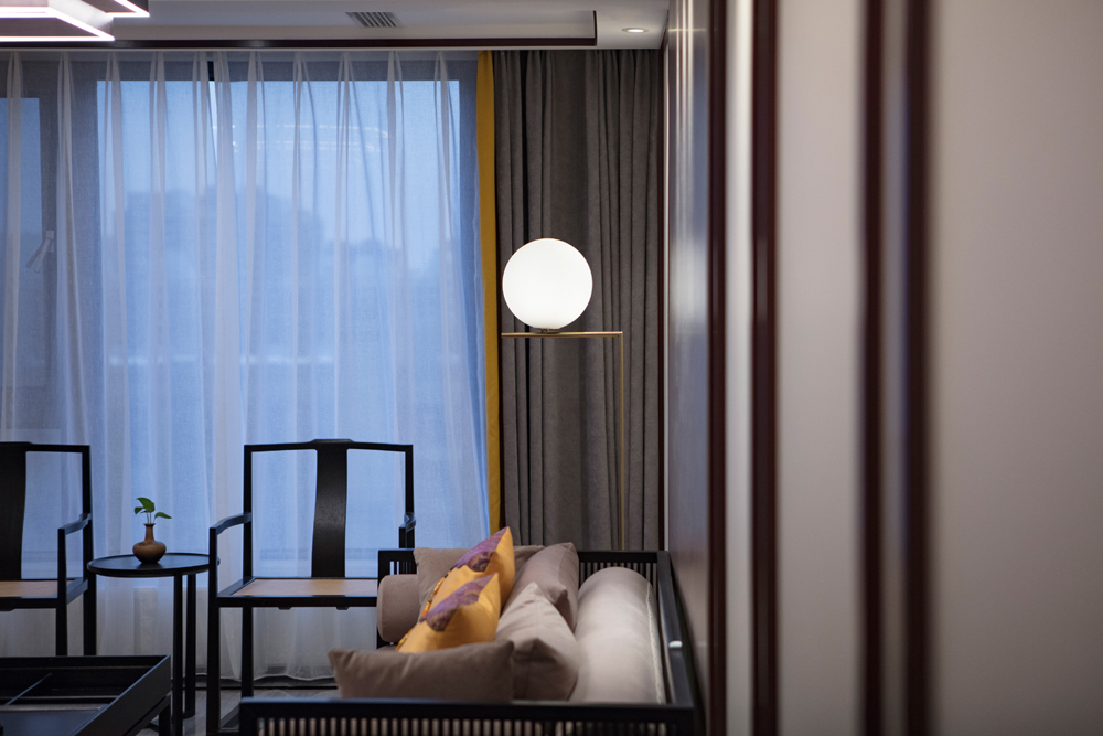 �ں�����װ��Ʒ�Ĵ������ѡ����һЩ�����ִ������е�װ��Ʒ����һЩ��ɫ�Ĳ��յ�׺���������ռ���������� ...