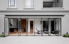 �ʸл�������ѧ����ռ�