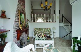 ������-���˺�Ե��